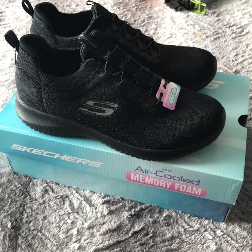 9 Ultra Flex MemoryFoam Skechers